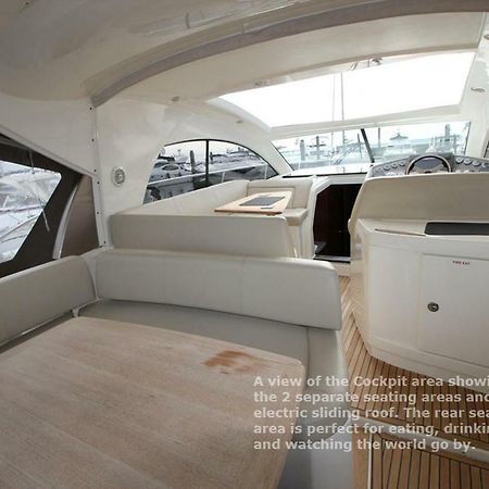Zen Dog Luxury Motor Yacht Hotell Lymington Eksteriør bilde
