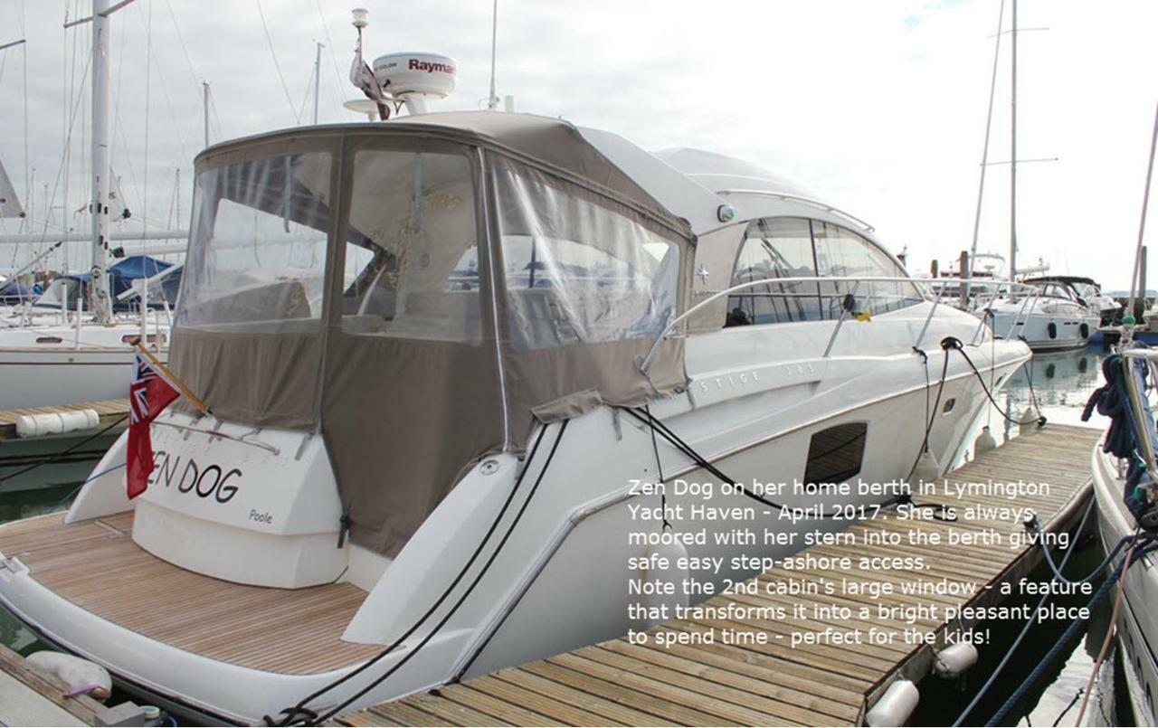 Zen Dog Luxury Motor Yacht Hotell Lymington Eksteriør bilde
